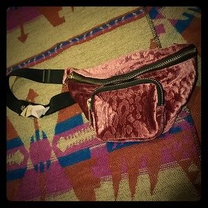 Steve Madden velour fanny pack